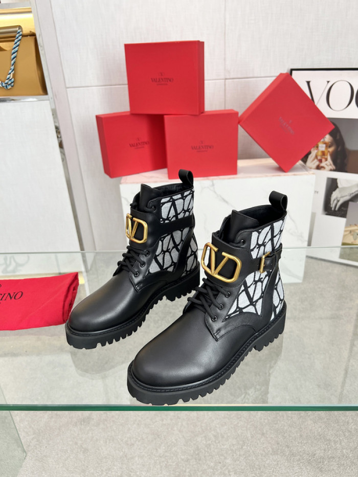 Va*lentino Boots