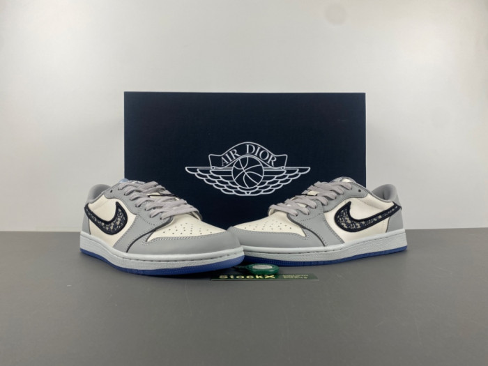 Dior x Air Jordan 1 Low CV0343-100