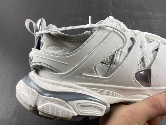 Ba*len*cia*ga track white 2