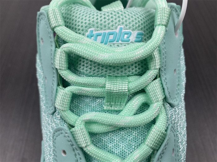 Ba*len*cia*ga track triple