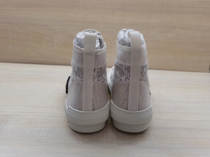 Air Jordan 4 Retro HV0823-200