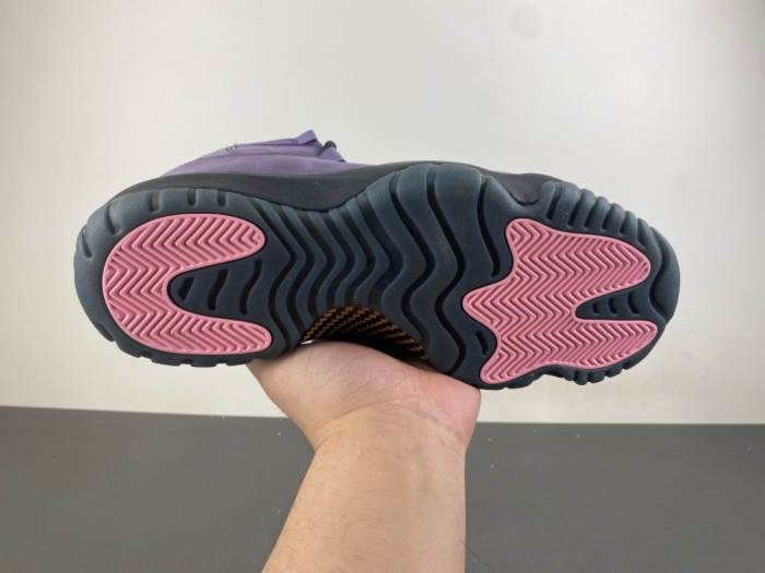 Air Jordan 11 “Las Vegas” IO8961-553