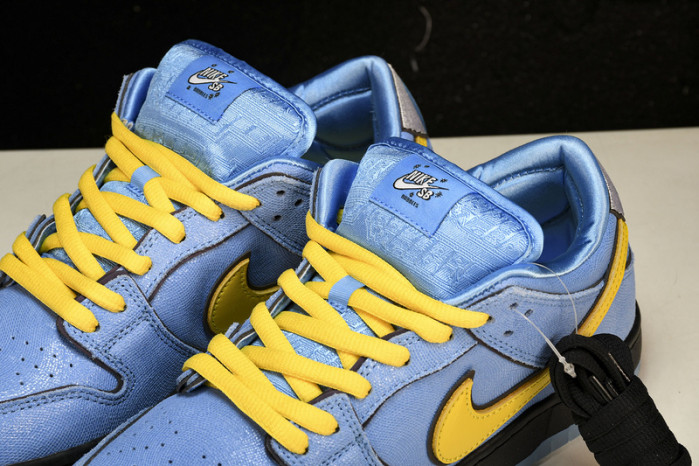 the powerpuff girls x nk sb dunk low fz8319-400