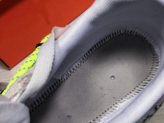 o-w x nike zoom terra kiger 5 cd8179-100