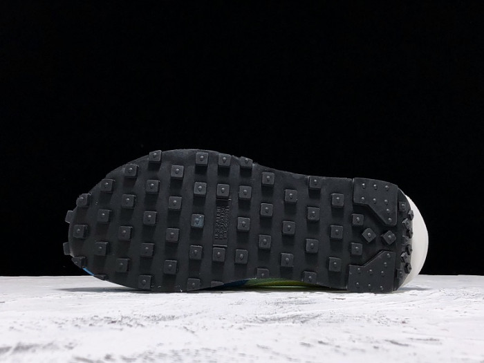 nike ld waffle sacai daybreak running bv0073-600