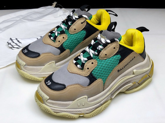 blcg sneaker triple.s.gomma 483513w06e37070