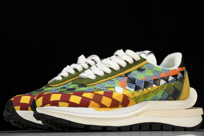 nike vaporwaffle sacai woven “green gusto” dr5209-300