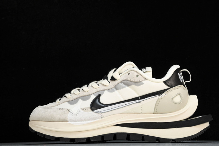 nike vaporwaffle sacai grey black white dd1875-101