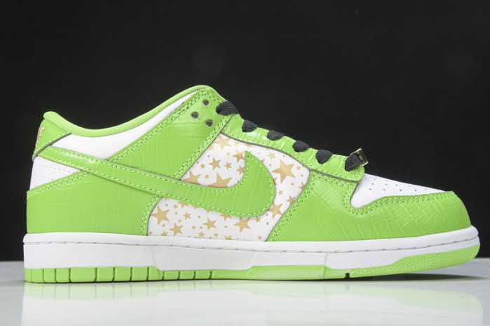 nike sb dunk low S*p*e stars mean green dh3228-101
