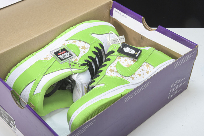 nike sb dunk low S*p*e stars mean green dh3228-101