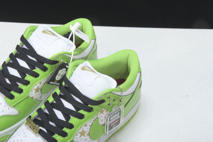 nike sb dunk low S*p*e stars mean green dh3228-101