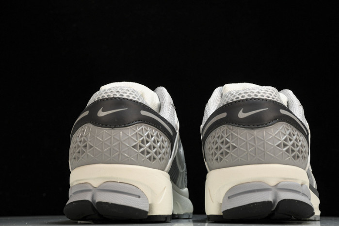 nike zoom vomero 5 vast grey bv1358-001