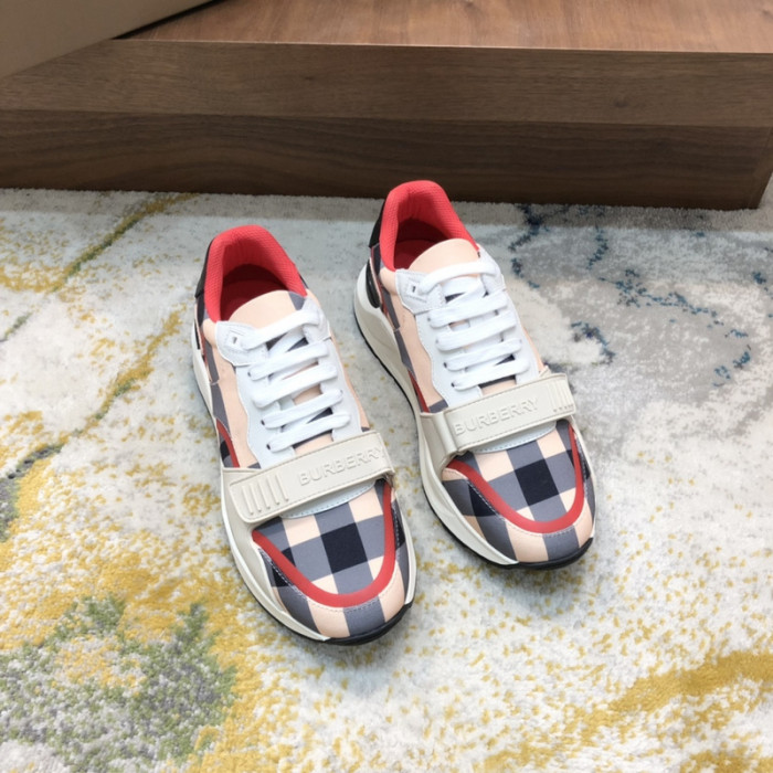 Burberry-Vintage Sneaker