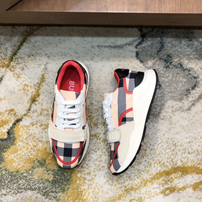 Burberry-Vintage Sneaker
