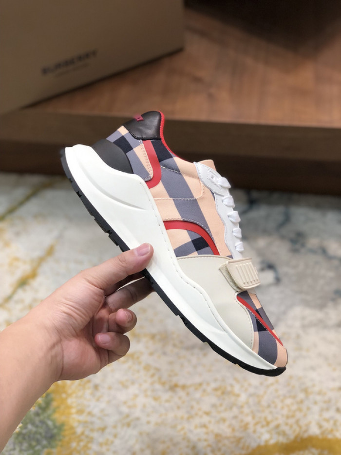 Burberry-Vintage Sneaker