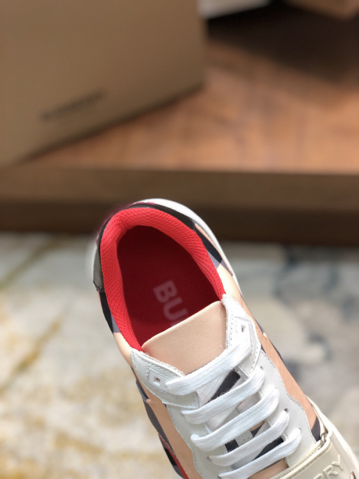 Burberry-Vintage Sneaker