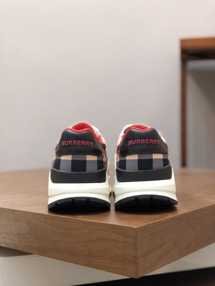 Burberry-Vintage Sneaker