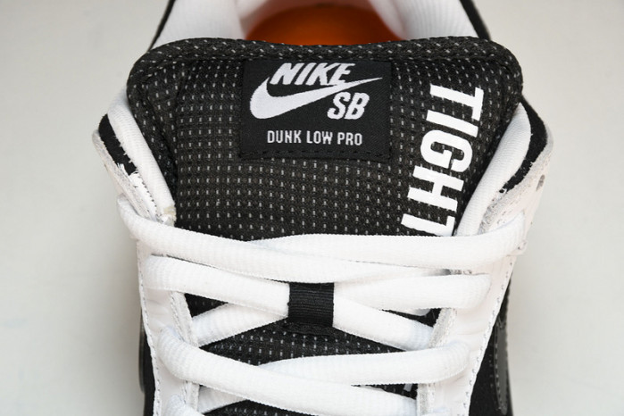 nike sb dunk low x tightbooth fd2629-100