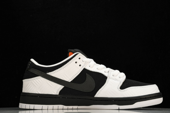 nike sb dunk low x tightbooth fd2629-100