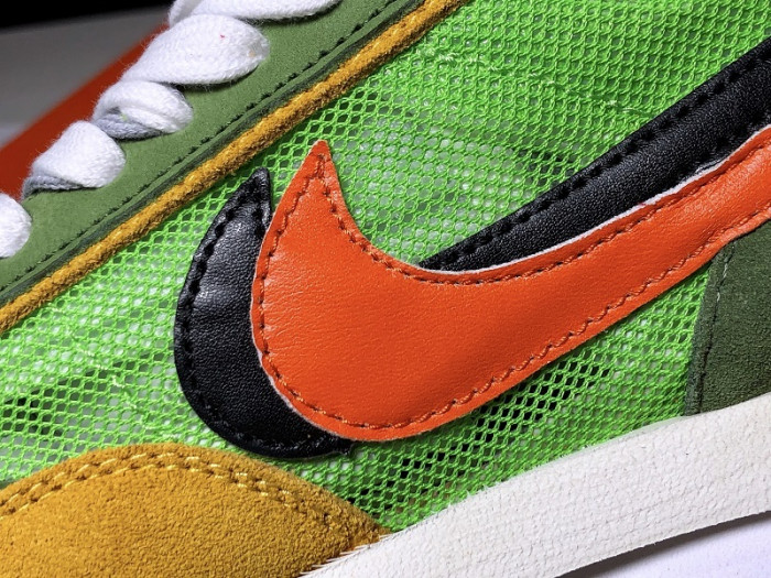 nike ld waffle sacai green gusto bv0073-300