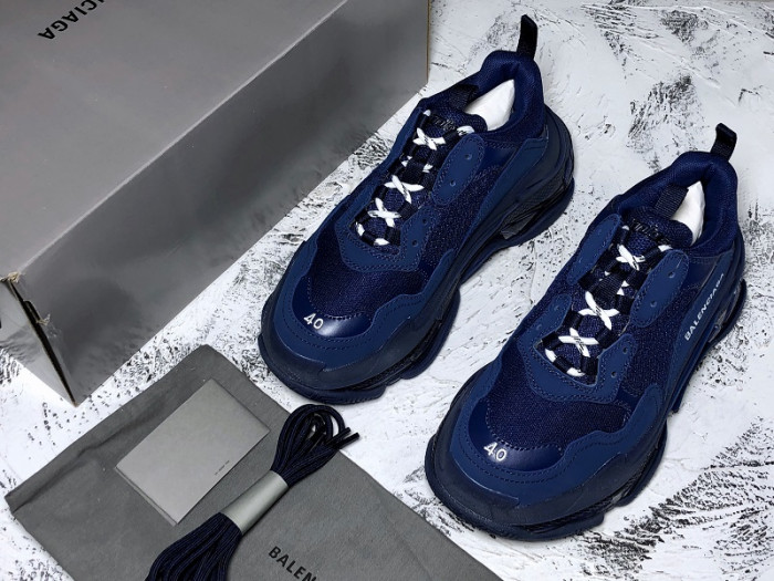 blcg triple trainer navy 544351 w09o1 4107