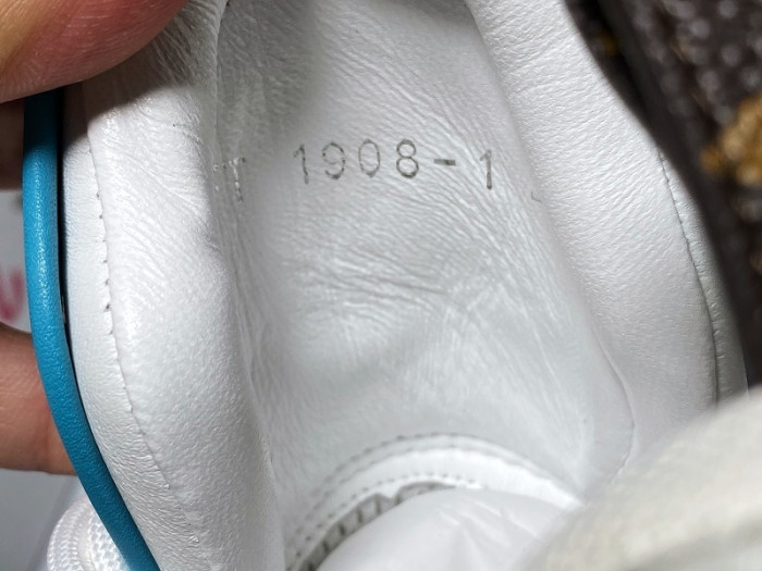 lv archlight sneaker