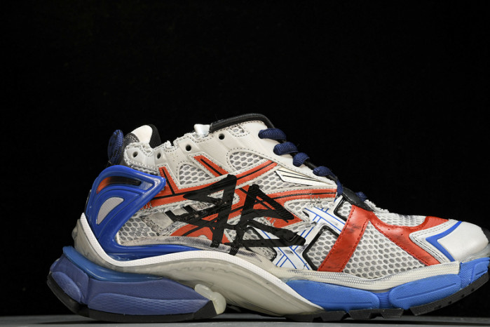 Ba*len*cia*ga runner