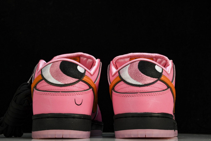 the powerpuff girls x nk sb dunk low fz8319-600
