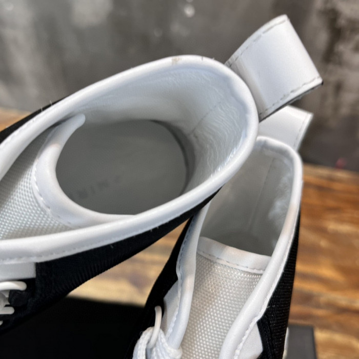 AMIRI STARS SNEAKERS