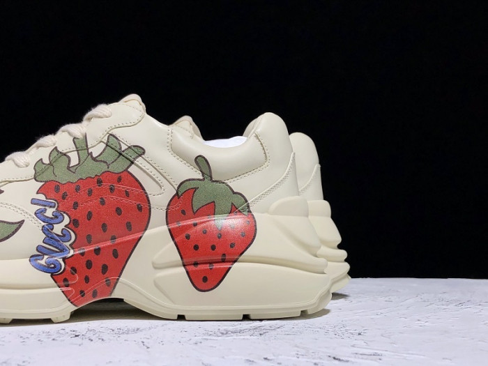 g*u*i trainer sneaker 576963 drw00 9522