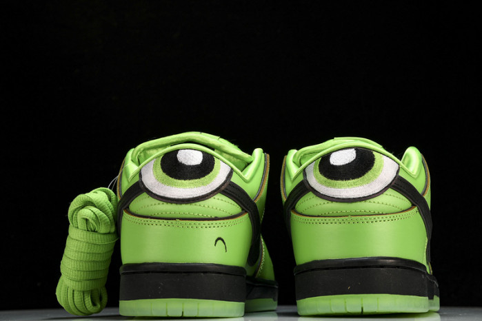 the powerpuff girls x nk sb dunk low fz8319-300