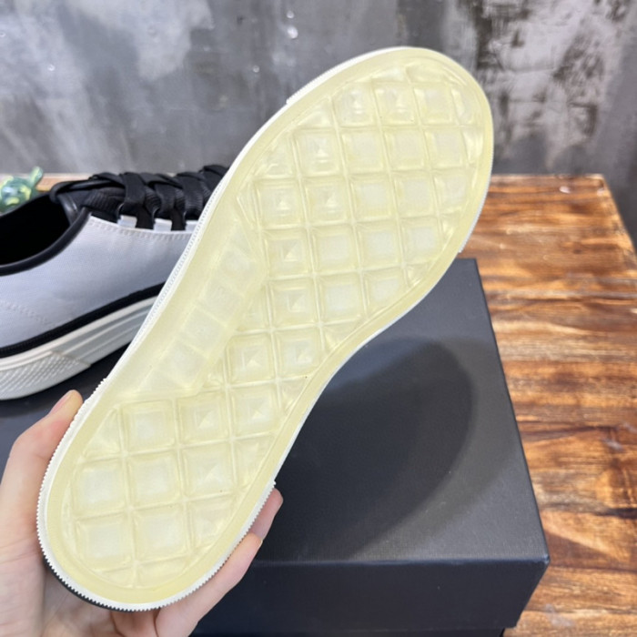 AMIRI STARS SNEAKERS