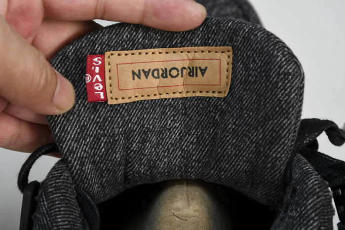 air jordan 4 retro L*v*s nrg L*v*s - black denim ao2571-001