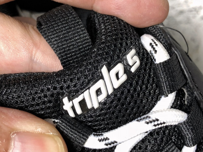 blcg sneaker triple.s.gomma noir green 541624-w0901-2140