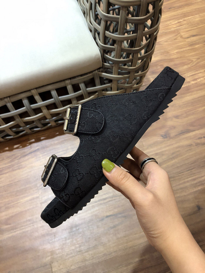 GUCC SANDALS