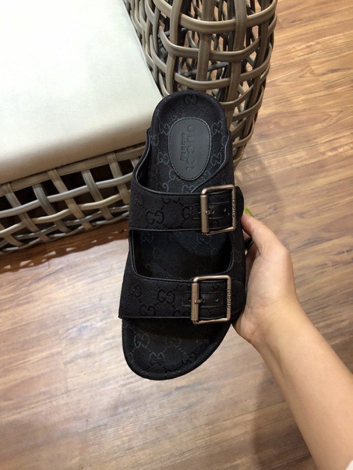 GUCC SANDALS