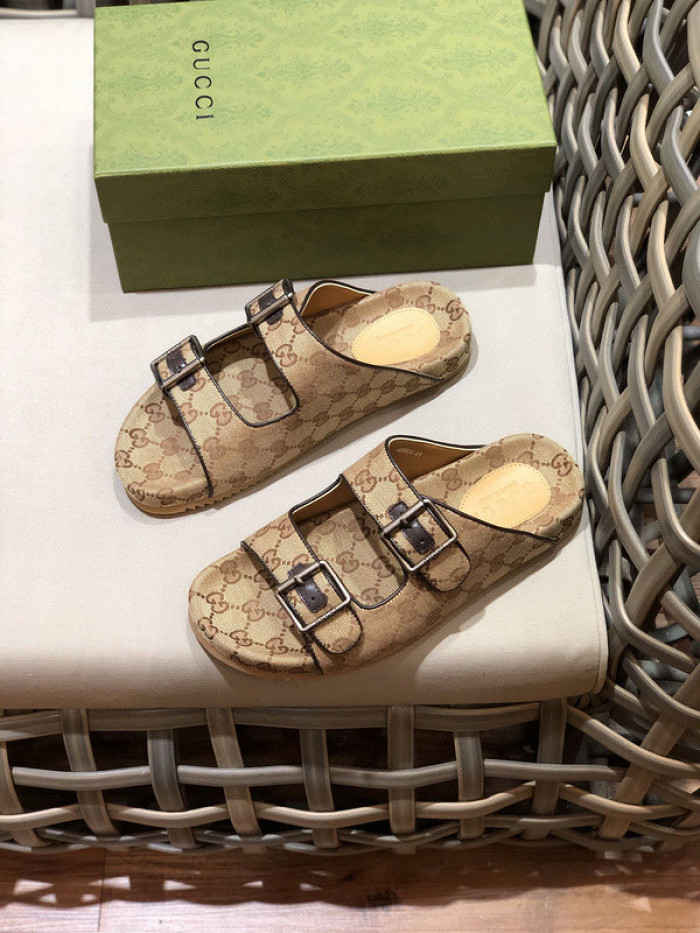 GUCC SANDALS