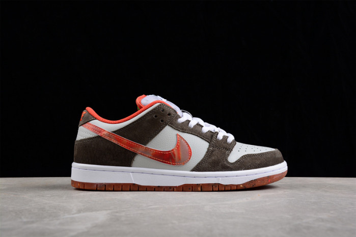 crushed d.c. x nike sb dunk low dh7782 001