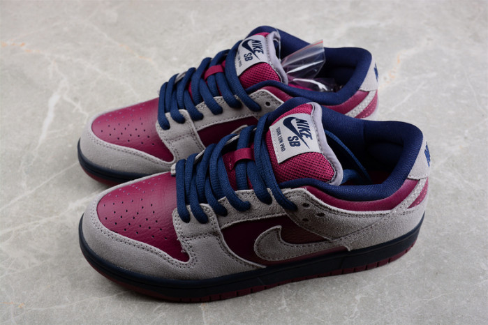 nike sb dunk low atmosphere grey true berry bq6817-001