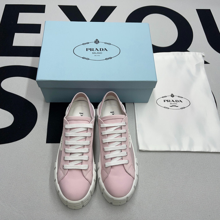 PRADA LOW TOP SNEAKE