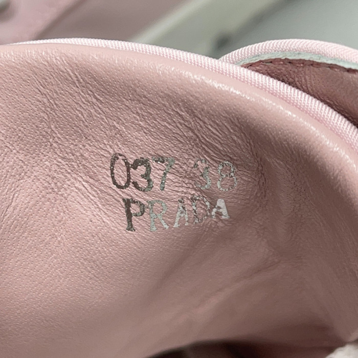 PRADA LOW TOP SNEAKE