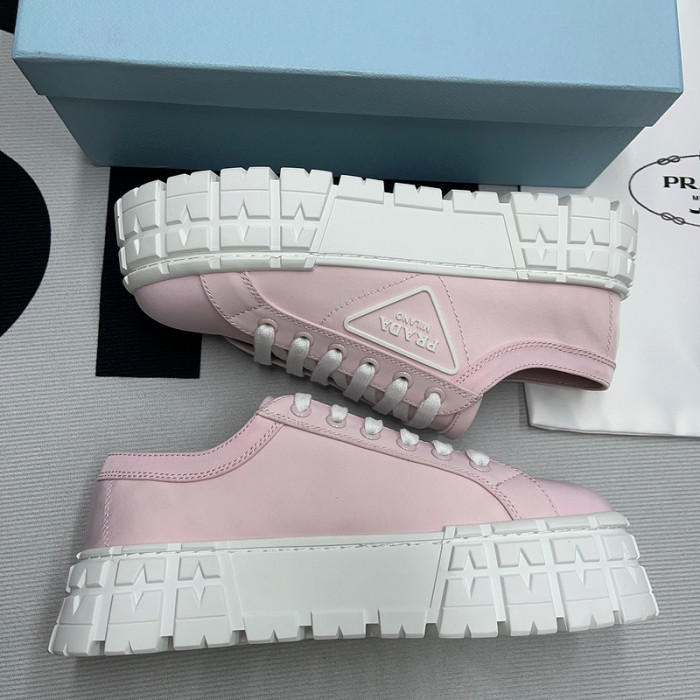 PRADA LOW TOP SNEAKE