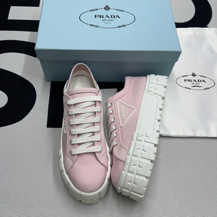 PRADA LOW TOP SNEAKE