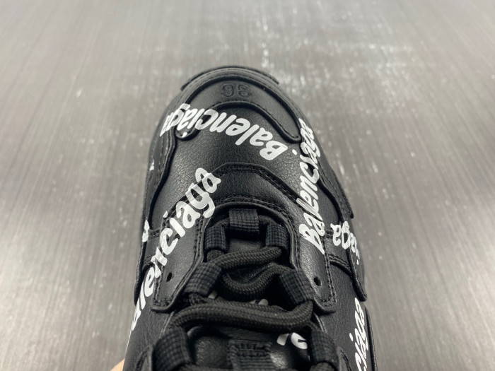 blcg sneaker triple.s.black 536737 w2fab1090