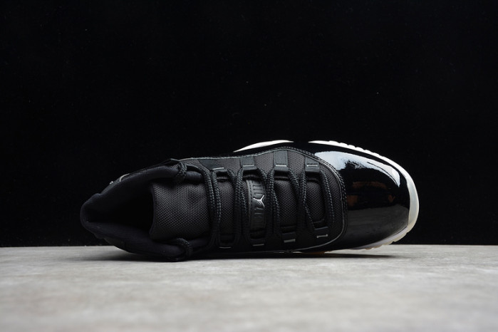 air jordan 11 25th anniversary black silver eyelets ct8012-011