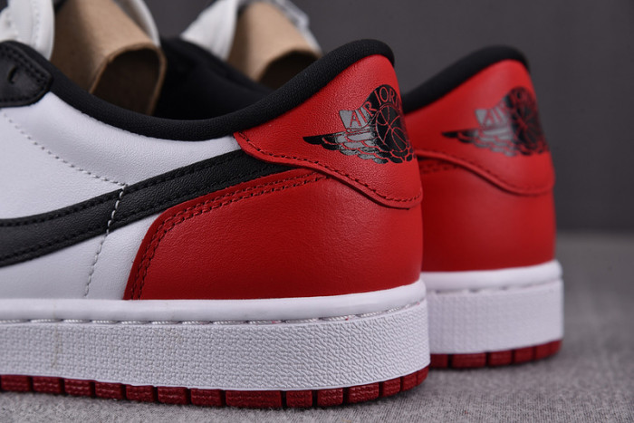 jordan 1 low black toe (gs) 553560-116