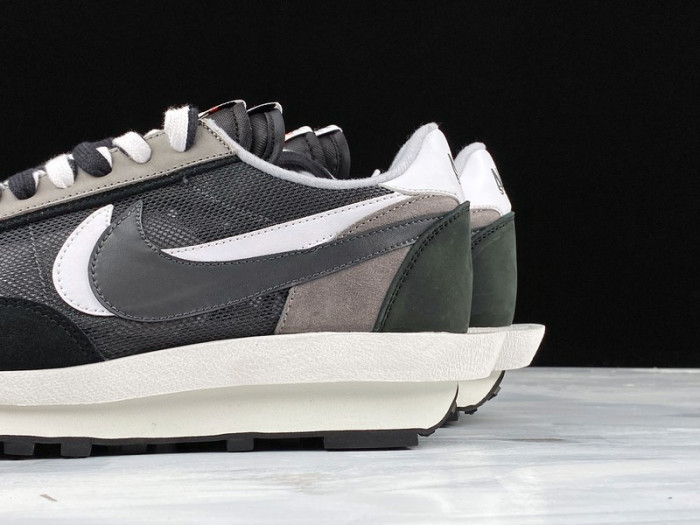 nike ld waffle sacai black anthracite white bv0073-001