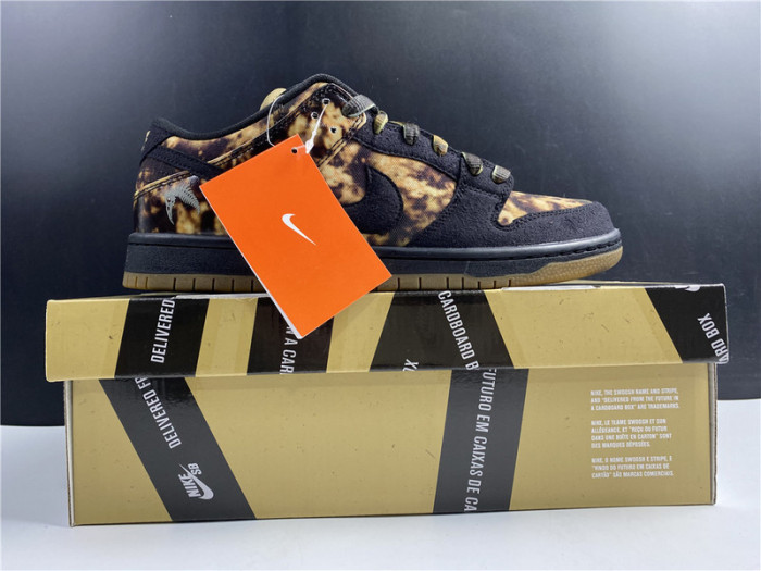 nike sb dunk low pushead premium "pushead 2“ 536356-002
