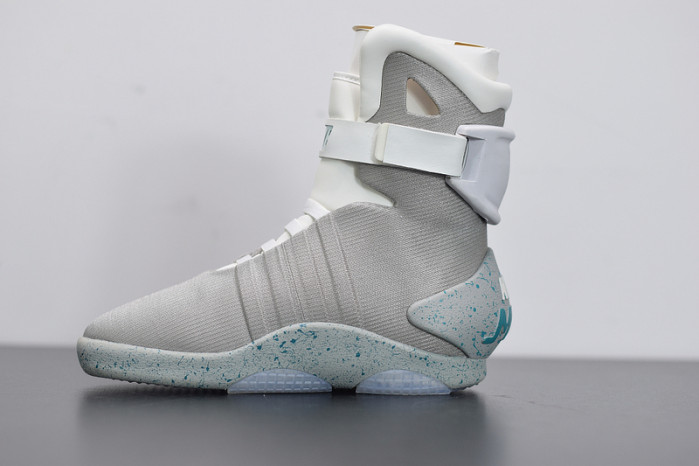 nike mag