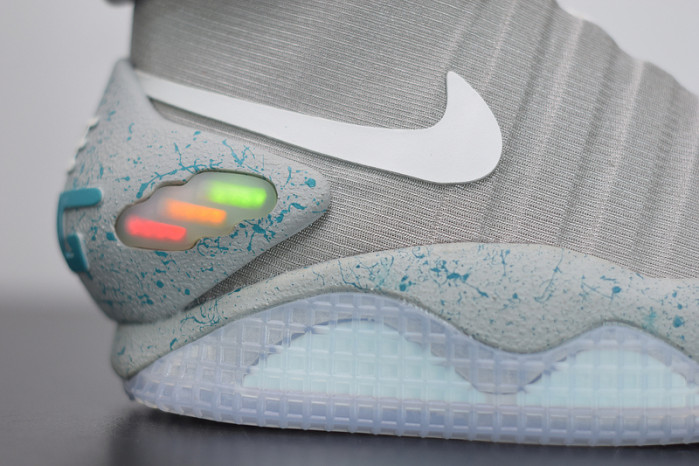 nike mag